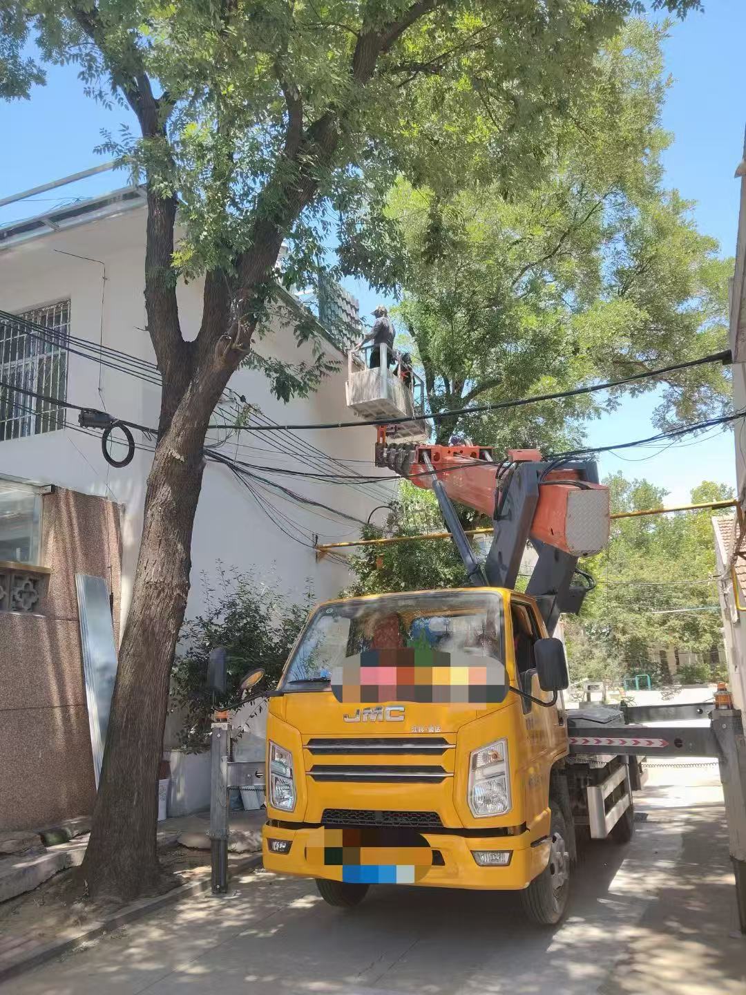 萍乡市高空作业车能吊装重物吗？最大承载多少公斤？